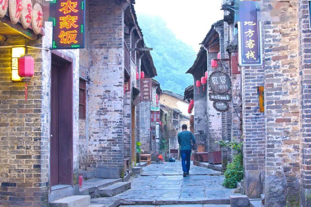 『文明实践春风行』孙吴县辰清镇加强“农家书屋”管理  助力乡风文明